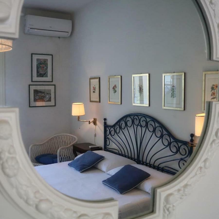 Villa Del Melograno Patti Bagian luar foto